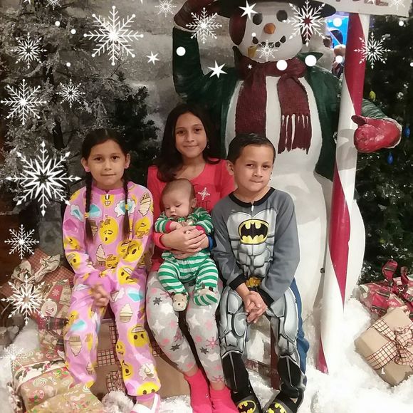 Meet your Posher, Ana - Picture 2 of 6